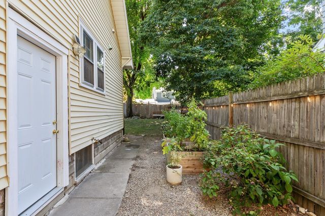 4 Stone Avenue, Stoneham, MA 02180