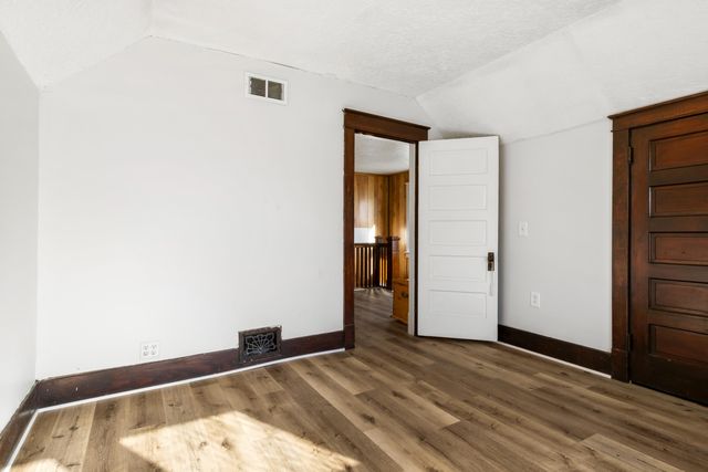 2222 4TH Avenue, Council Bluffs, IA 51501