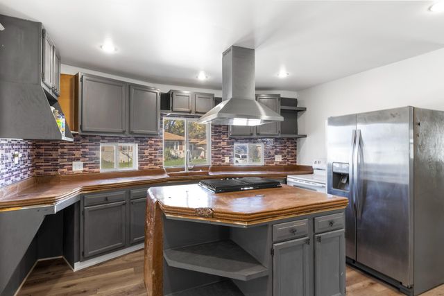 2222 4TH Avenue, Council Bluffs, IA 51501