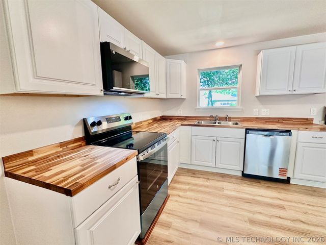 411 S 15th, Durant, OK 74701