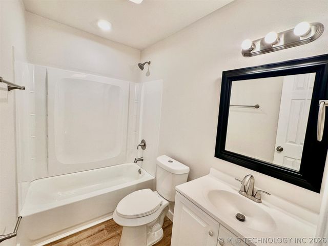 411 S 15th, Durant, OK 74701