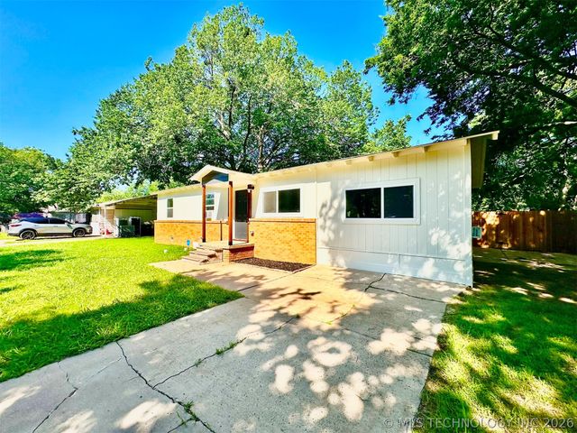 411 S 15th, Durant, OK 74701