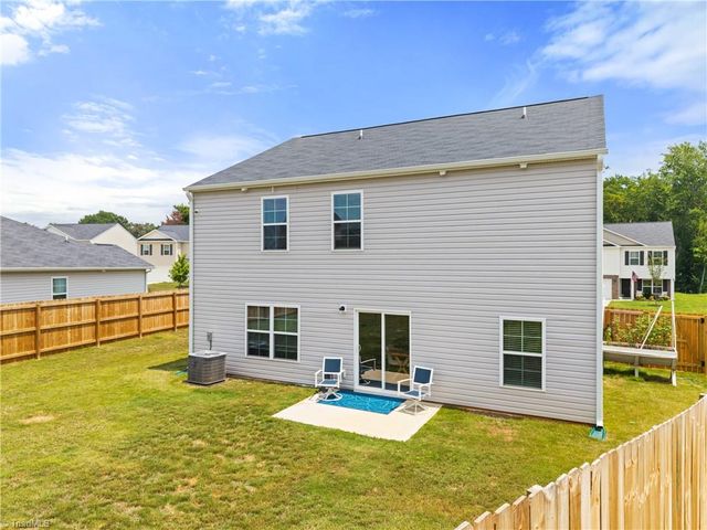 162 East Farm Loop, Stokesdale, NC 27537
