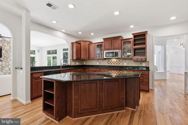 7668 GREAT DOVER ST, Gainesville, VA 20155