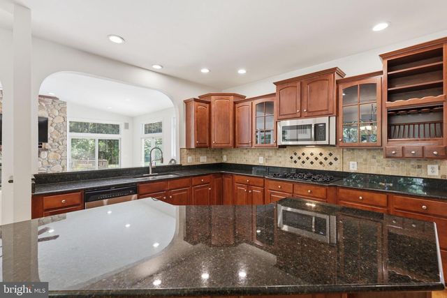 7668 GREAT DOVER ST, Gainesville, VA 20155