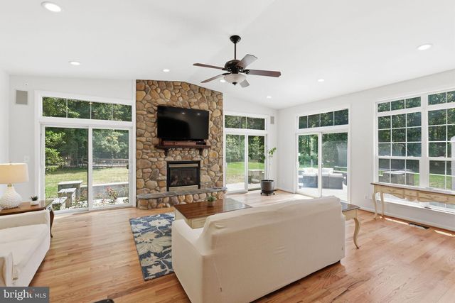 7668 GREAT DOVER ST, Gainesville, VA 20155