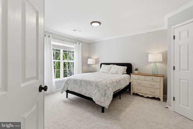 7668 GREAT DOVER ST, Gainesville, VA 20155