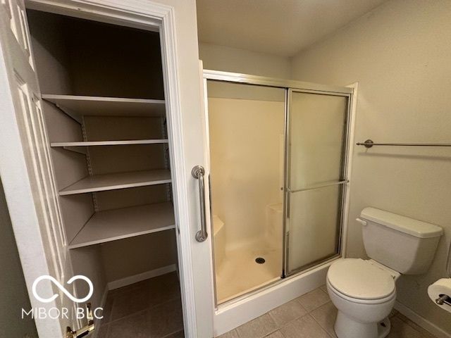 6055 S Stratton Court, Columbus, IN 47203