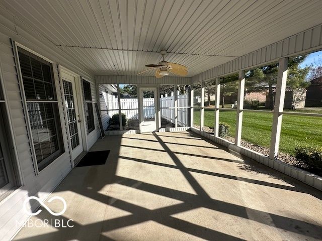 6055 S Stratton Court, Columbus, IN 47203