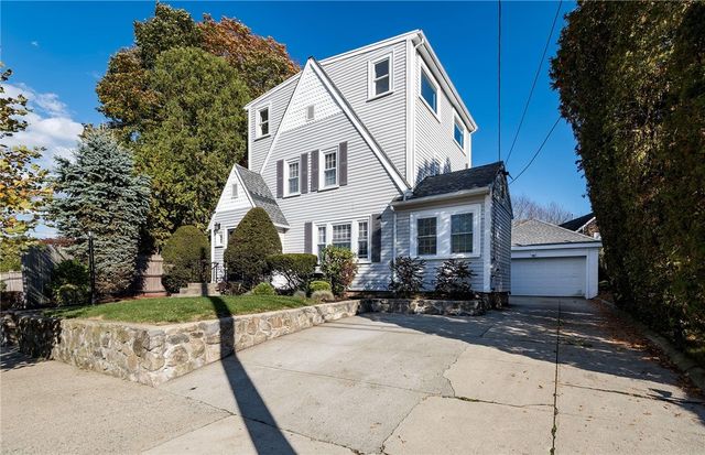 81 Gentian Avenue, Providence, RI 02908