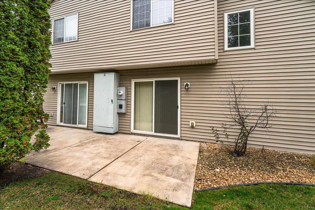 8334 Delaney Drive, Inver Grove Heights, MN 55076 — photo 5