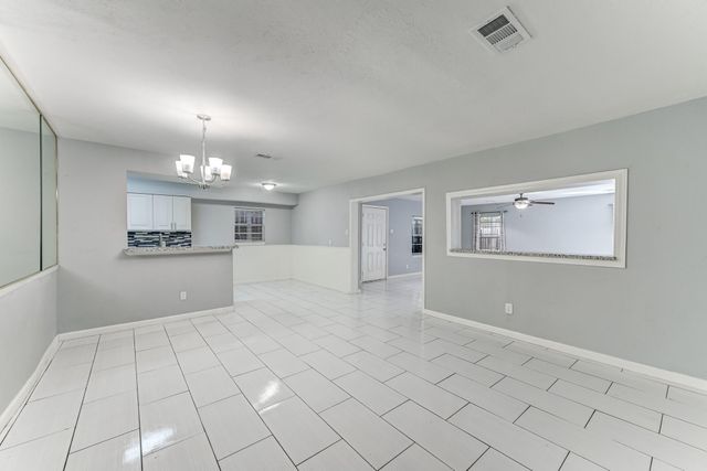 11819 S Nottingham Circle, Houston, TX 77071