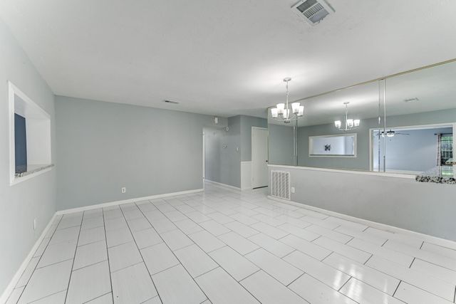 11819 S Nottingham Circle, Houston, TX 77071