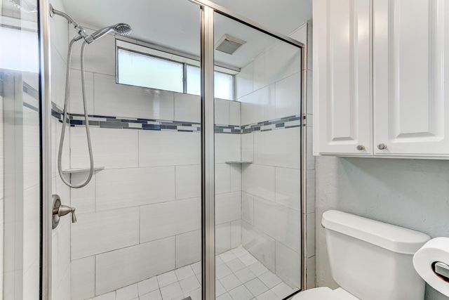 11819 S Nottingham Circle, Houston, TX 77071