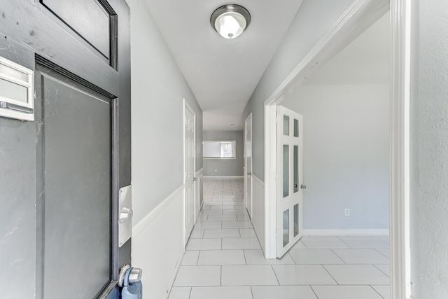 11819 S Nottingham Circle, Houston, TX 77071