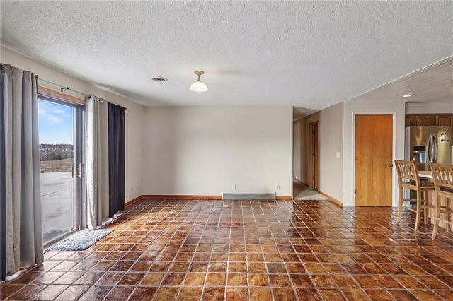 12100 Hedge Lane Terrace, Olathe, KS 66061