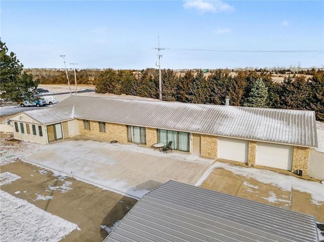 12100 Hedge Lane Terrace, Olathe, KS 66061