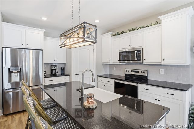 2035 Mary Ella Drive, Georgetown, IN 47122