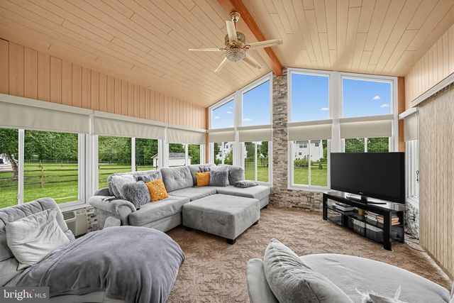 111 AMBERWOOD DR, Bear, DE 19701