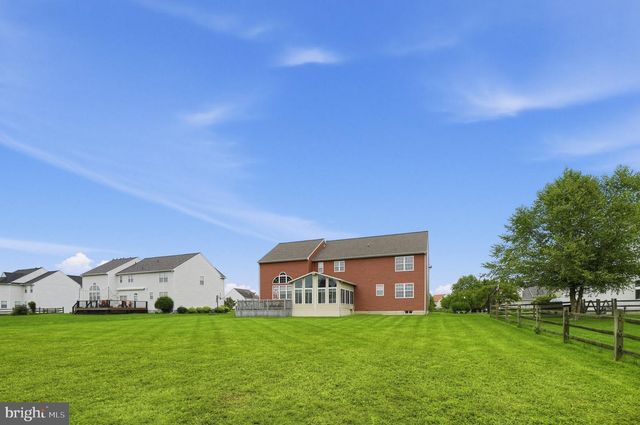 111 AMBERWOOD DR, Bear, DE 19701