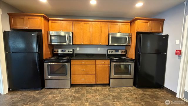 27004 218th Avenue SE, Maple Valley, WA 98038