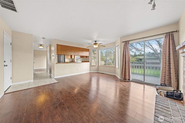 27004 218th Avenue SE, Maple Valley, WA 98038