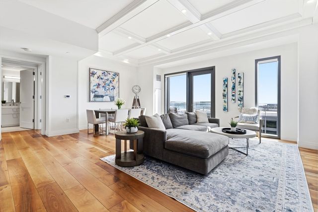 300 Pier 4 Blvd 8E, Boston, MA 02210