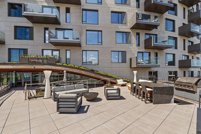 300 Pier 4 Blvd 8E, Boston, MA 02210