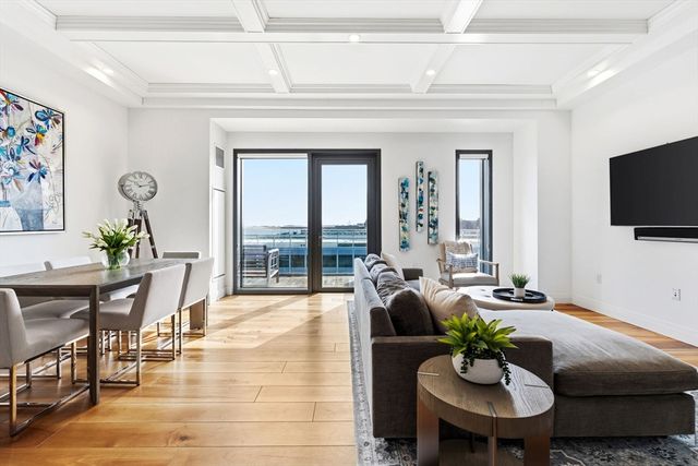 300 Pier 4 Blvd 8E, Boston, MA 02210