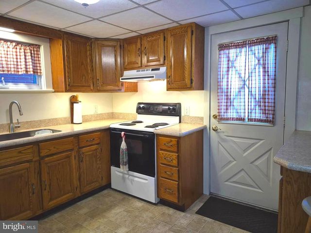 3329 MONTCLARE ST, Reading, PA 19605