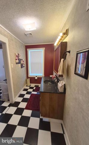 3329 MONTCLARE ST, Reading, PA 19605