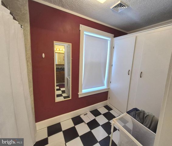 3329 MONTCLARE ST, Reading, PA 19605