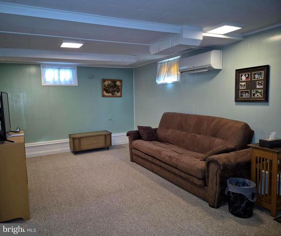 3329 MONTCLARE ST, Reading, PA 19605