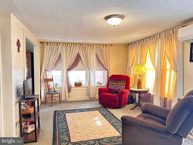 3329 MONTCLARE ST, Reading, PA 19605