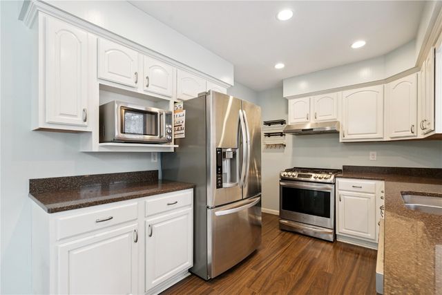 3411 Willow Drive NE, North Liberty, IA 52317