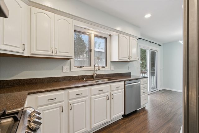 3411 Willow Drive NE, North Liberty, IA 52317