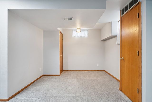 3411 Willow Drive NE, North Liberty, IA 52317