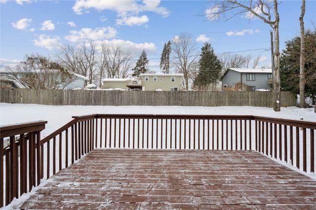 3411 Willow Drive NE, North Liberty, IA 52317