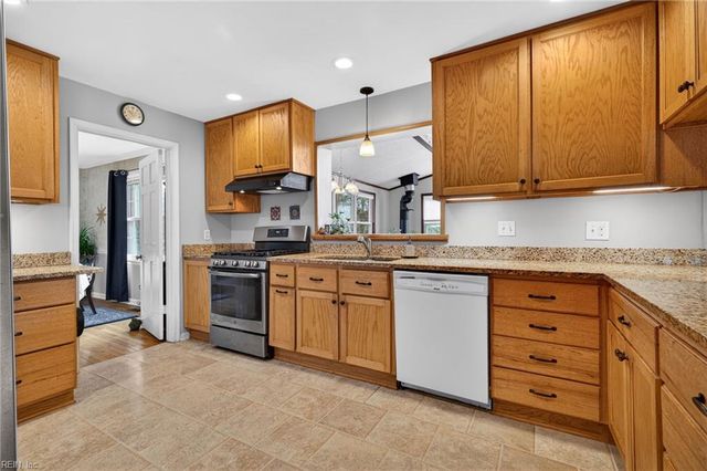 5801 Lord Harrison CT, Virginia Beach, VA 23464