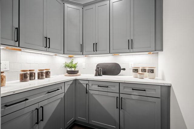 1103 Maplehurst Ln, Nashville, TN 37204