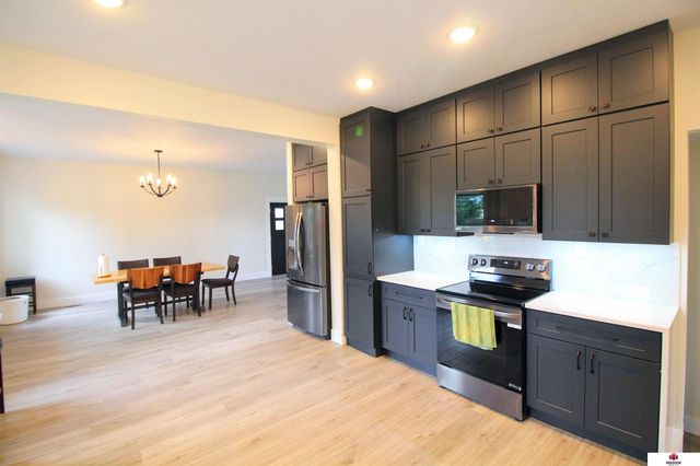 9501 O Street, Lincoln, NE 68520