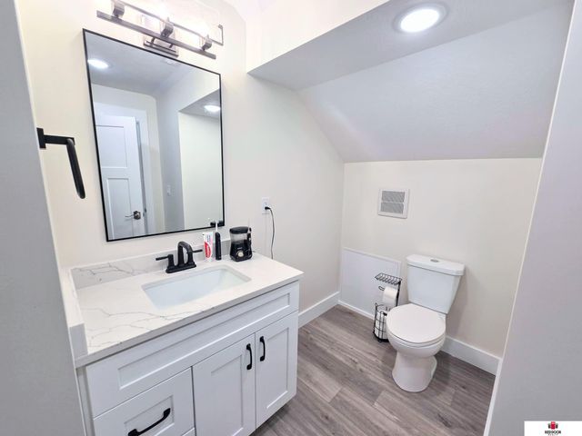 9501 O Street, Lincoln, NE 68520