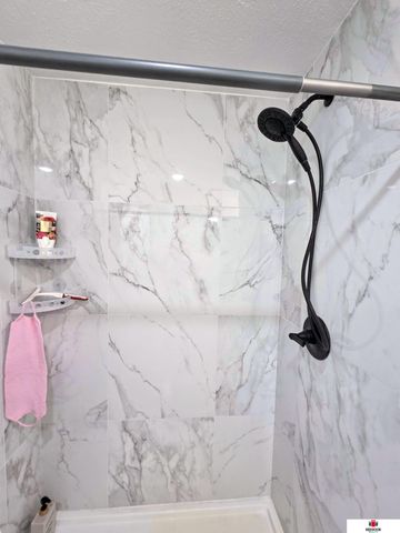 9501 O Street, Lincoln, NE 68520