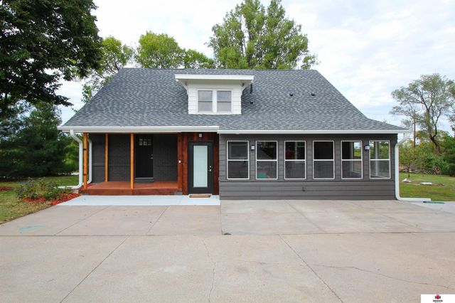 9501 O Street, Lincoln, NE 68520