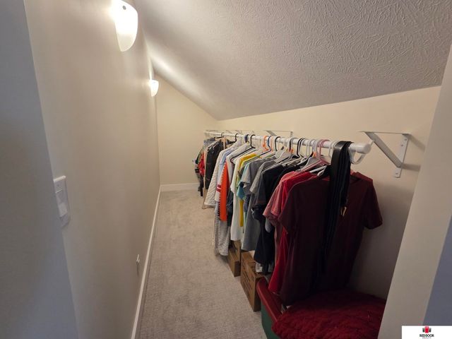 9501 O Street, Lincoln, NE 68520