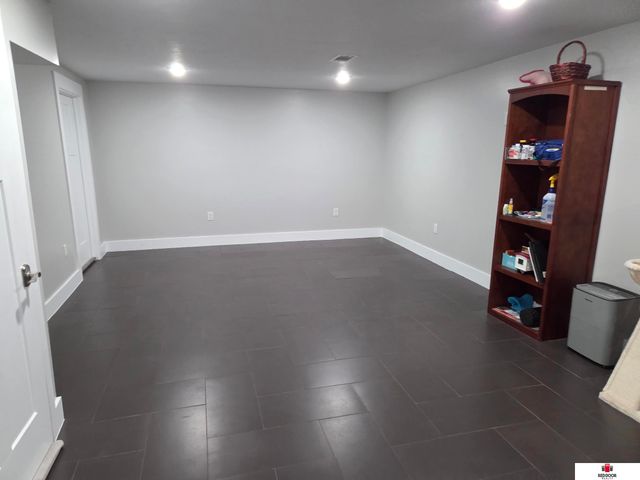 9501 O Street, Lincoln, NE 68520