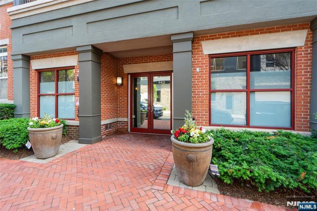 443 2nd Street 412, Jersey City, NJ 07302