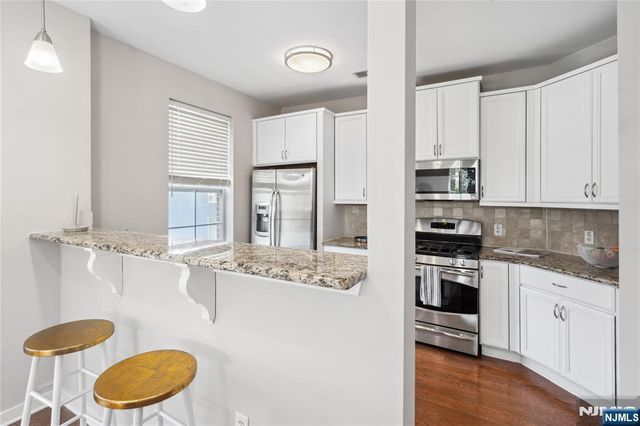 443 2nd Street 412, Jersey City, NJ 07302