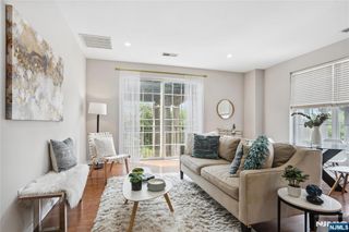 443 2nd Street 412, Jersey City, NJ 07302