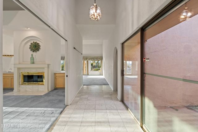 401 Sharondale Drive, El Paso, TX 79912